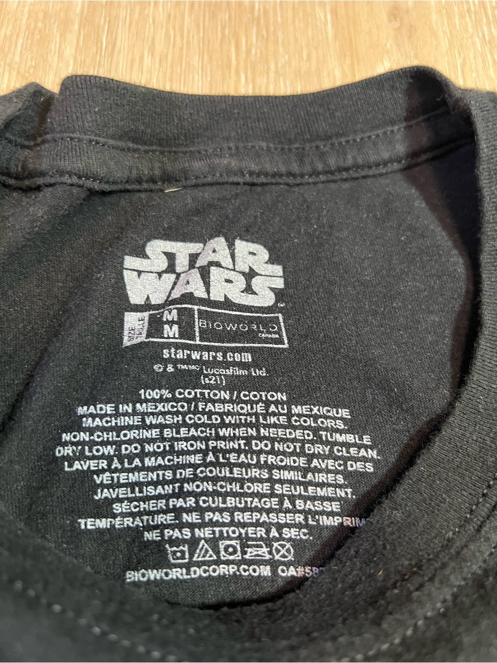 Star Wars Holiday Carolers Black Graphic Tee Retro - Picture 3 of 6